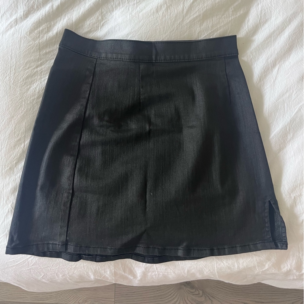 Kendall & Kylie Charcoal Denim Skirt